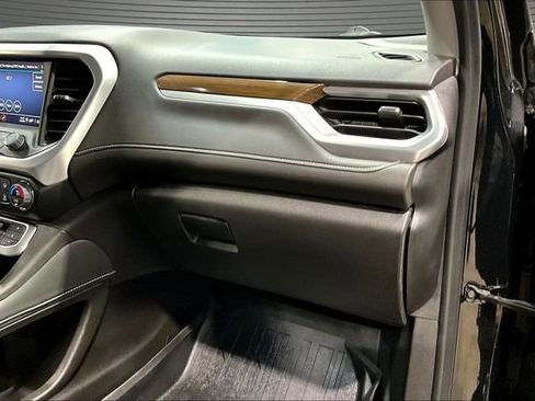 Used 2023 GMC Acadia SLE w/ Driver Convenience Package FWD image 24