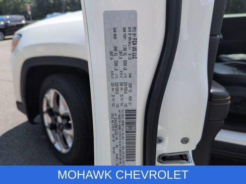 Used 2019 Jeep Compass Limited AWD/4WD image 34