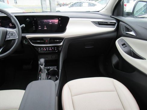 Used 2024 Buick Encore GX Avenir w/ Avenir Technology Package FWD image 14
