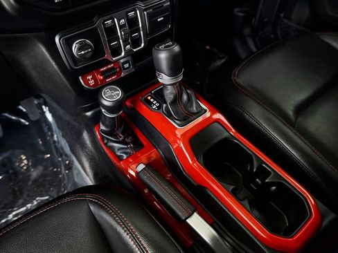 Used 2019 Jeep Wrangler Unlimited Rubicon AWD/4WD image 33