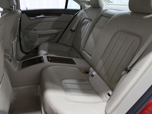 Used 2014 Mercedes-Benz CLS 550 4MATIC image 18