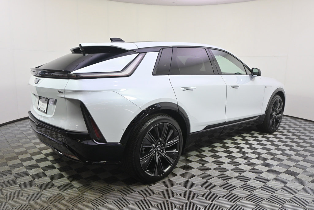 New 2027 Cadillac Lyriq Signature Sport w/ Nappa Leather Package AWD/4WD image 7