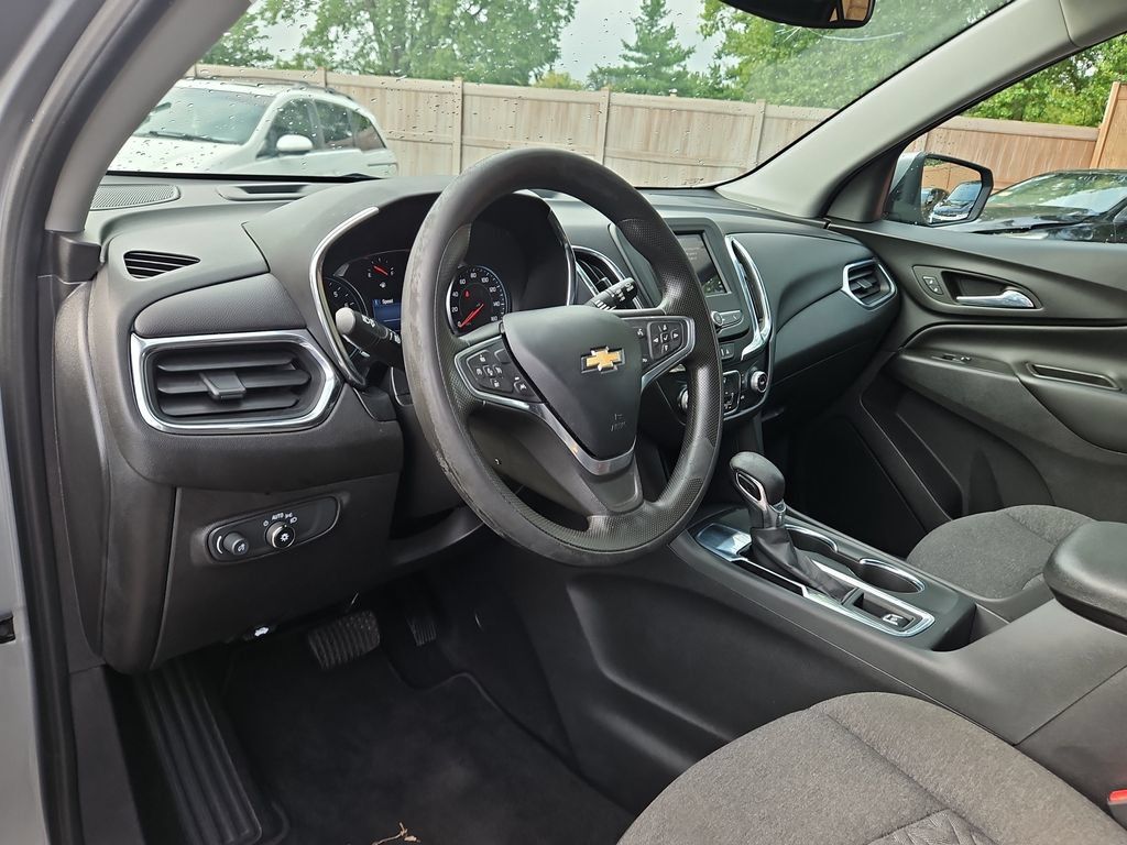 Used 2023 Chevrolet Equinox LT FWD image 21