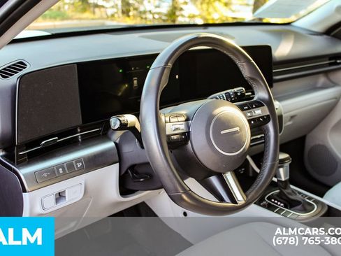 Used 2025 Hyundai Kona SEL image 32