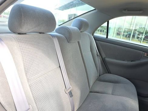Used 2007 Toyota Corolla CE w/ Upgrade Pkg FWD image 7