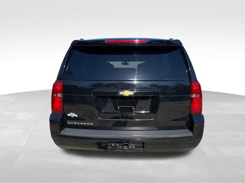 Used 2020 Chevrolet Suburban LS AWD/4WD image 4