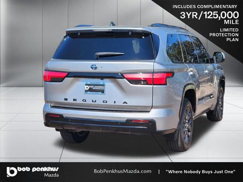 Used 2023 Toyota Sequoia Platinum AWD/4WD image 25