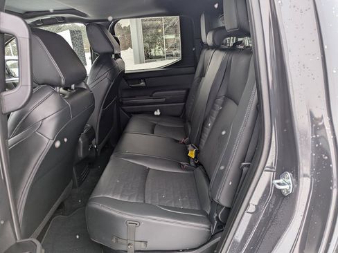 Used 2024 Toyota Tacoma TRD Off-Road image 17