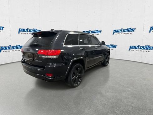 Used 2015 Jeep Grand Cherokee Altitude AWD/4WD image 11