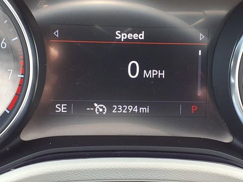 Used 2023 Buick Encore GX Essence w/ Experience Buick Package FWD image 14
