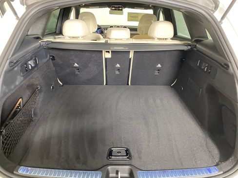 Used 2026 Mercedes-Benz GLC 300 4MATIC image 30