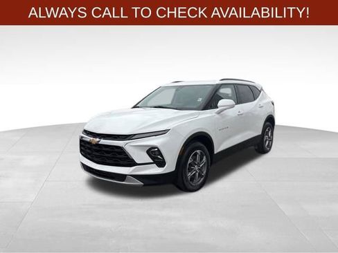 Used 2023 Chevrolet Blazer LT w/ Convenience Package image 3