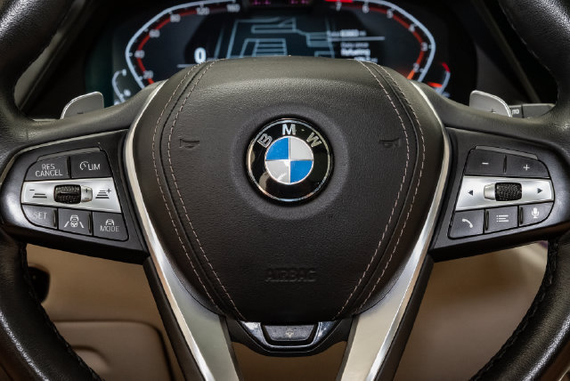 Used 2019 BMW X5 xDrive40i w/ Executive Package AWD/4WD image 12