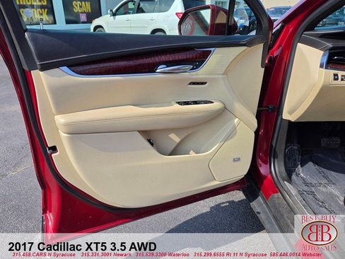 Used 2017 Cadillac XT5 Luxury w/ Driver Awareness Package AWD/4WD image 9