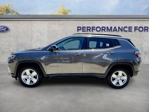 Used 2022 Jeep Compass Latitude w/ Convenience Group image 9