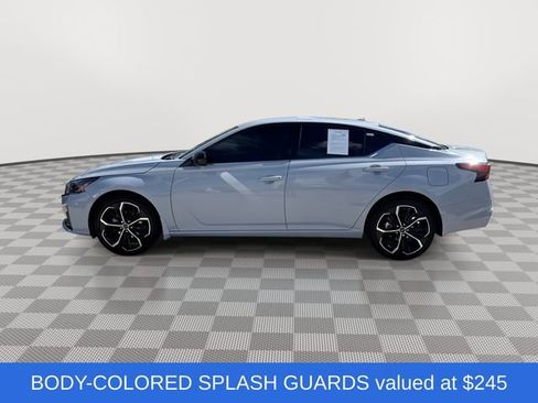 Used 2024 Nissan Altima 2.5 SR w/ SR Premium Package AWD/4WD image 6