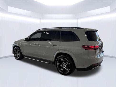 Used 2024 Mercedes-Benz GLS 450 4MATIC image 3
