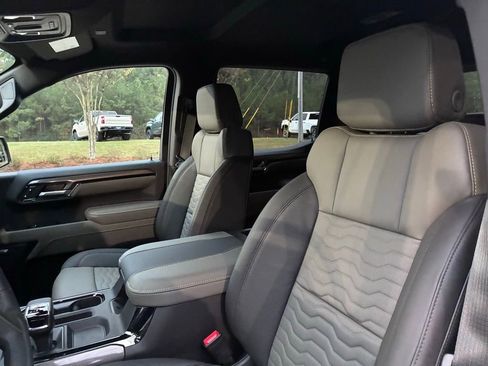 New 2026 Chevrolet Silverado 1500 ZR2 image 25