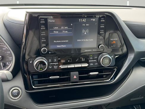 Used 2022 Toyota Highlander XSE image 7