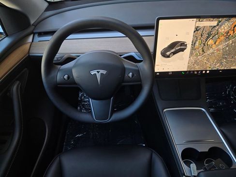Used 2023 Tesla Model Y Long Range AWD/4WD image 14