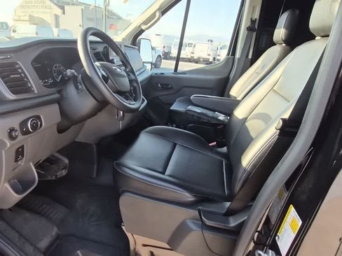 Used 2025 Ford Transit 250 148 Medium Roof RWD image 7