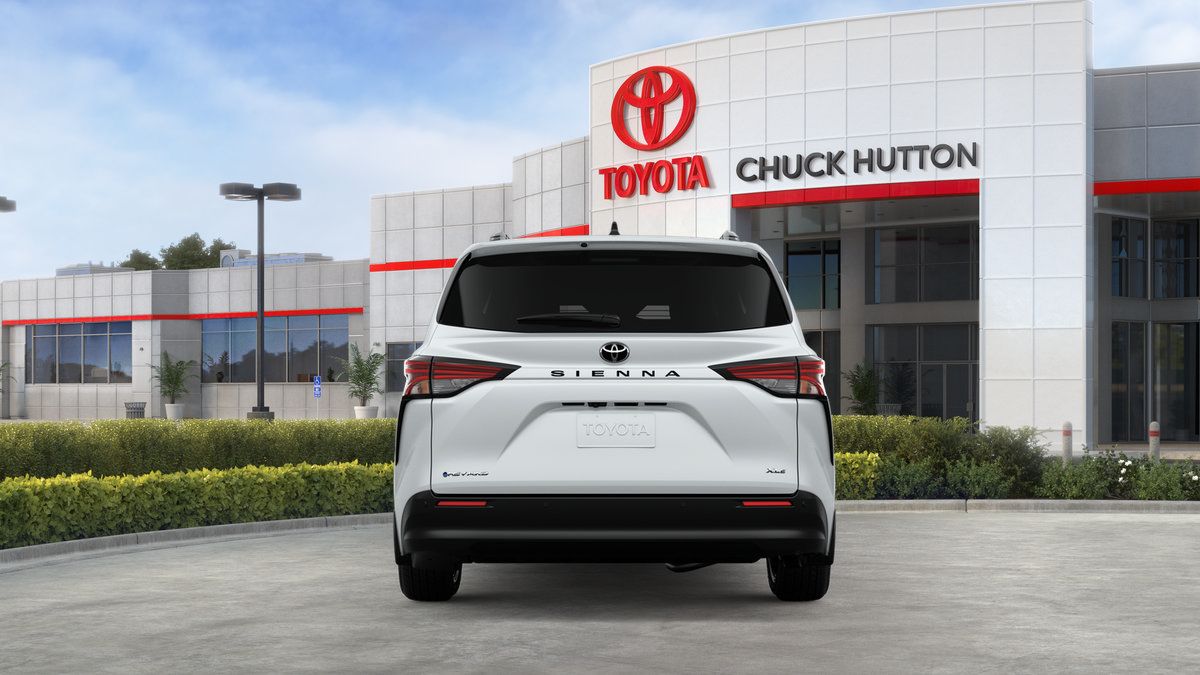 Certified 2026 Toyota Sienna XLE AWD/4WD image 44