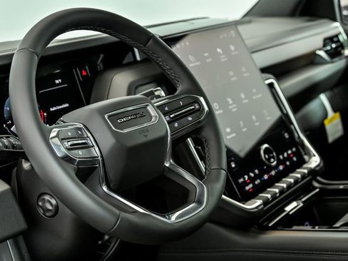 New 2026 GMC Yukon XL Denali w/ Sun & Power Step Package AWD/4WD image 12