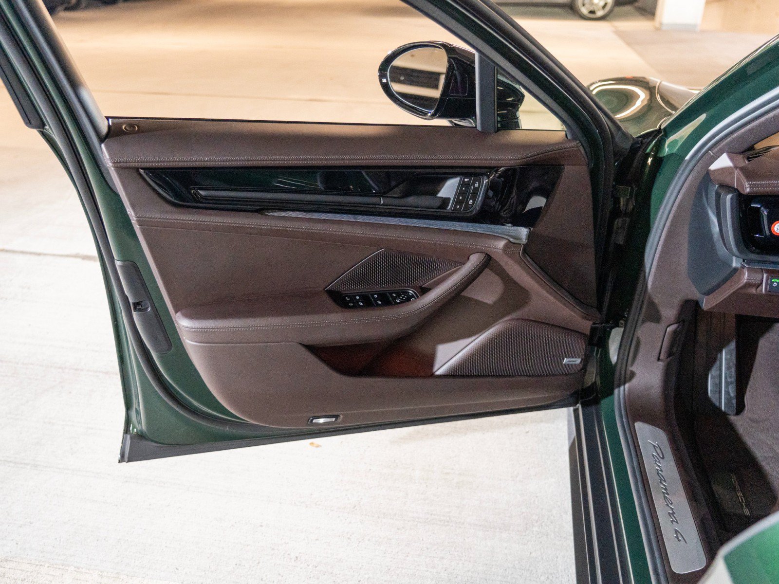 Certified 2026 Porsche Panamera 4 AWD/4WD image 17