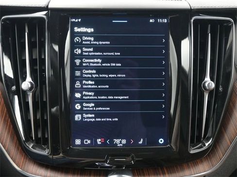 Used 2023 Volvo XC60 B5 Ultimate w/ Climate Package image 16