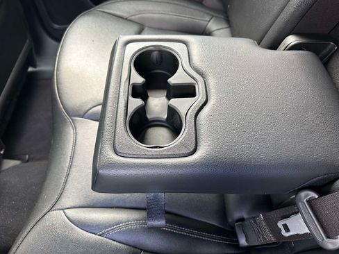 Used 2025 Jeep Compass Limited AWD/4WD image 11
