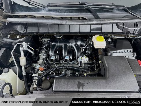 Certified 2025 Nissan Pathfinder SV image 30