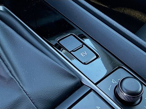 New 2025 MAZDA CX-50 AWD 2.5 Hybrid w/ Cargo Package image 38