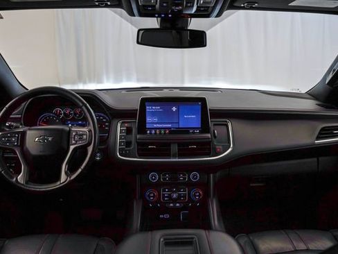 Used 2021 Chevrolet Tahoe RST w/ Luxury Package RWD image 12