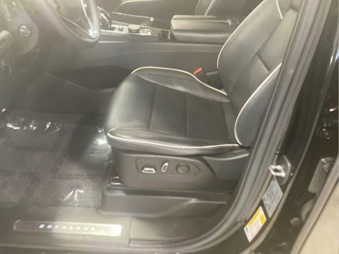 Used 2023 Cadillac Escalade ESV Sport w/ LPO, ONYX Package image 10