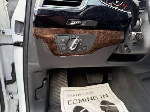 Used 2019 Audi Q7 3.0T Premium Plus w/ Premium Plus Package AWD/4WD image 23