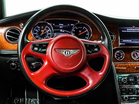 Used 2018 Bentley Mulsanne RWD image 24