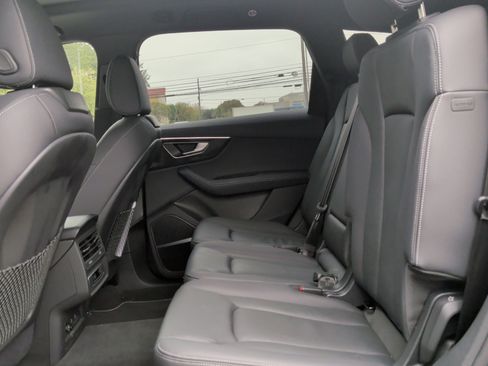 Used 2025 Audi Q7 2.0T Premium Plus w/ Premium Plus Package image 16