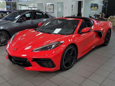 Used 2023 Chevrolet Corvette Stingray Coupe w/ 1LT RWD image 5