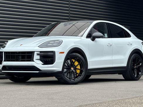Used 2024 Porsche Cayenne Turbo GT image 1