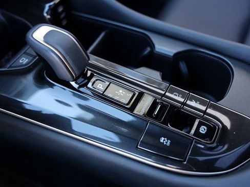 Certified 2025 Toyota Crown Signia w/ Advanced Technology Package image 22