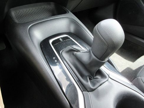 Used 2024 Toyota Corolla LE FWD image 27