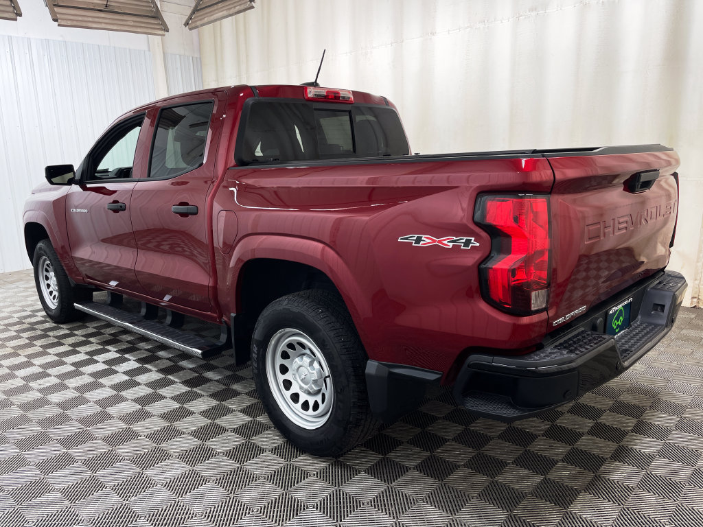 Certified 2025 Chevrolet Colorado W/T AWD/4WD image 17