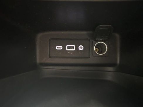 Used 2020 Chevrolet Equinox LT image 18