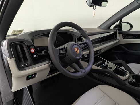 New 2026 Porsche Cayenne AWD/4WD image 4