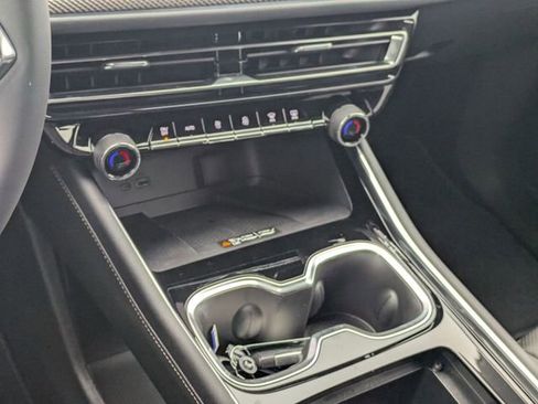 New 2026 Chevrolet Traverse High Country image 22