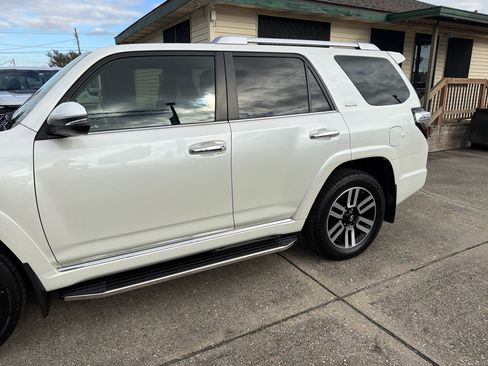 Used 2021 Toyota 4Runner Limited image 5