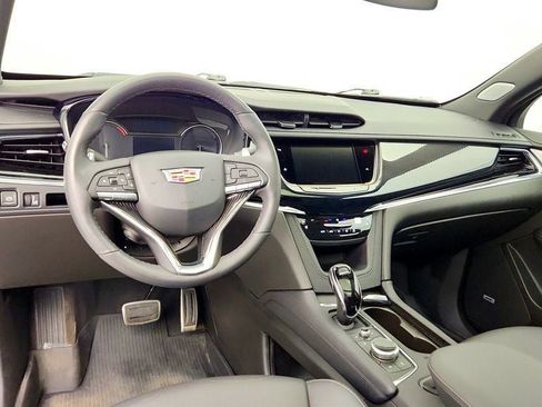 Used 2024 Cadillac XT6 Sport AWD/4WD image 13