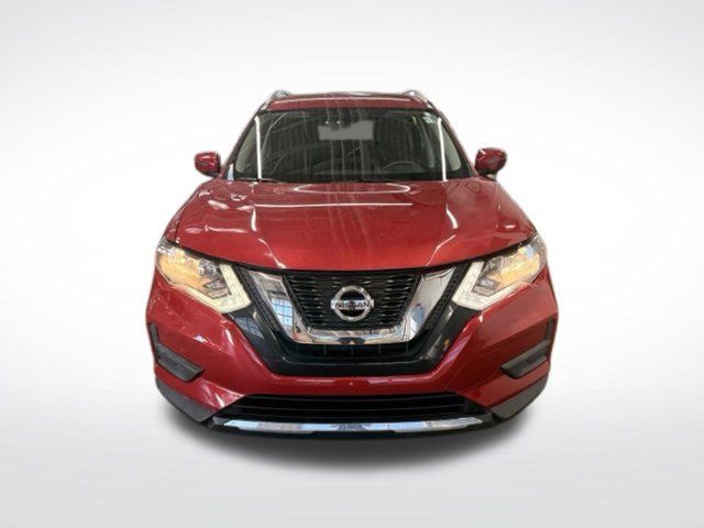 Used 2017 Nissan Rogue SV AWD/4WD image 2
