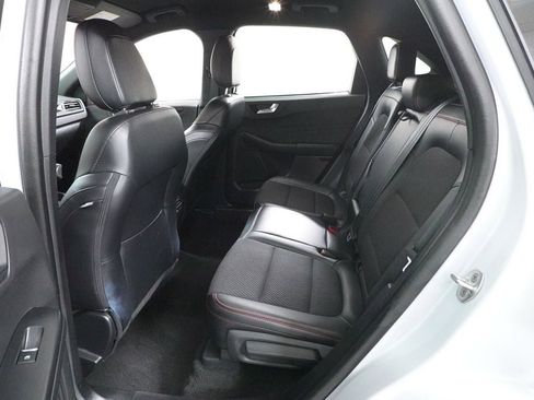 Used 2025 Ford Escape ST-Line AWD/4WD image 25