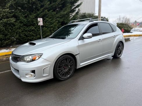Used 2011 Subaru Impreza WRX STI image 2